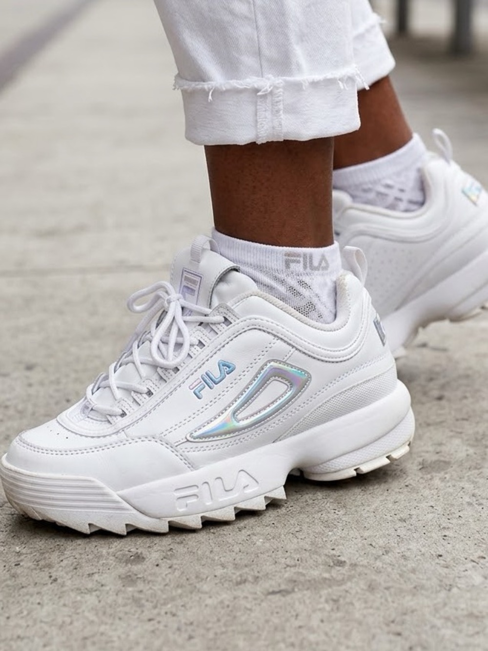 Fila White Disruptor-Style Women's Sneakers with Iridescent Accents Size 6